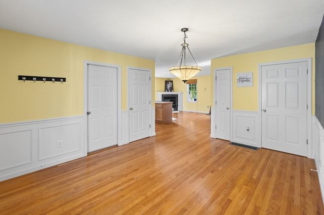 42 Castine St A, Worcester, MA 01606