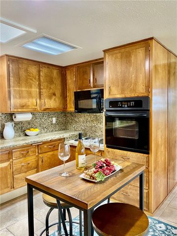 13840 Canoe Brook Dr., M3-6G, Seal Beach, CA 90740