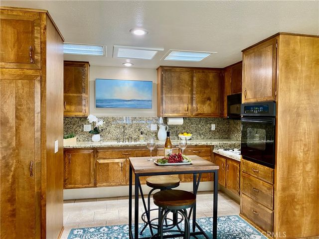 13840 Canoe Brook Dr., M3-6G, Seal Beach, CA 90740