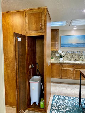 13840 Canoe Brook Dr., M3-6G, Seal Beach, CA 90740