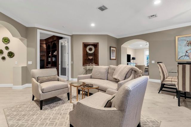 2857 Kinsington Circle 17-4, Fort Lauderdale, FL 33332