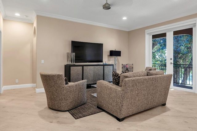 2857 Kinsington Circle 17-4, Fort Lauderdale, FL 33332