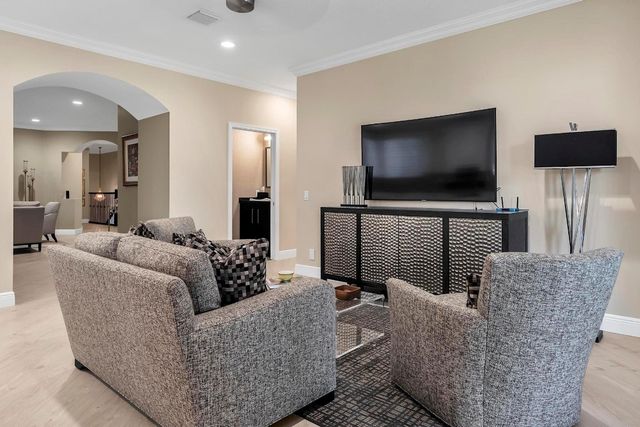 2857 Kinsington Circle 17-4, Fort Lauderdale, FL 33332