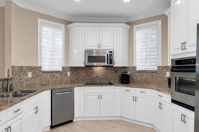 2857 Kinsington Circle 17-4, Fort Lauderdale, FL 33332