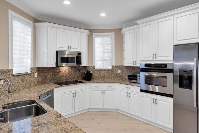 2857 Kinsington Circle 17-4, Fort Lauderdale, FL 33332