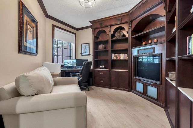 2857 Kinsington Circle 17-4, Fort Lauderdale, FL 33332