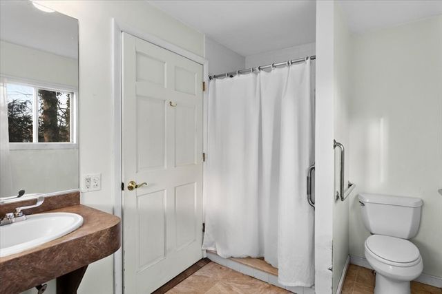 86 Hatherly Rd, Scituate, MA 02066