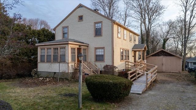 86 Hatherly Rd, Scituate, MA 02066