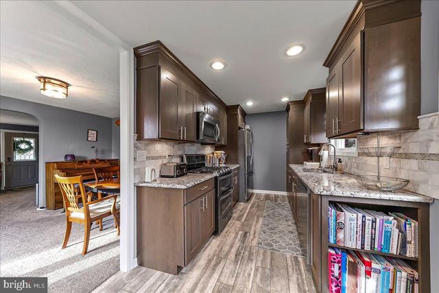 311 LAUREL RD, Sharon Hill, PA 19079