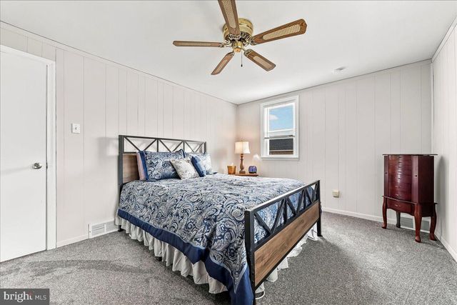 311 LAUREL RD, Sharon Hill, PA 19079