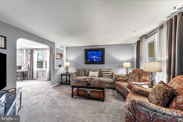 311 LAUREL RD, Sharon Hill, PA 19079