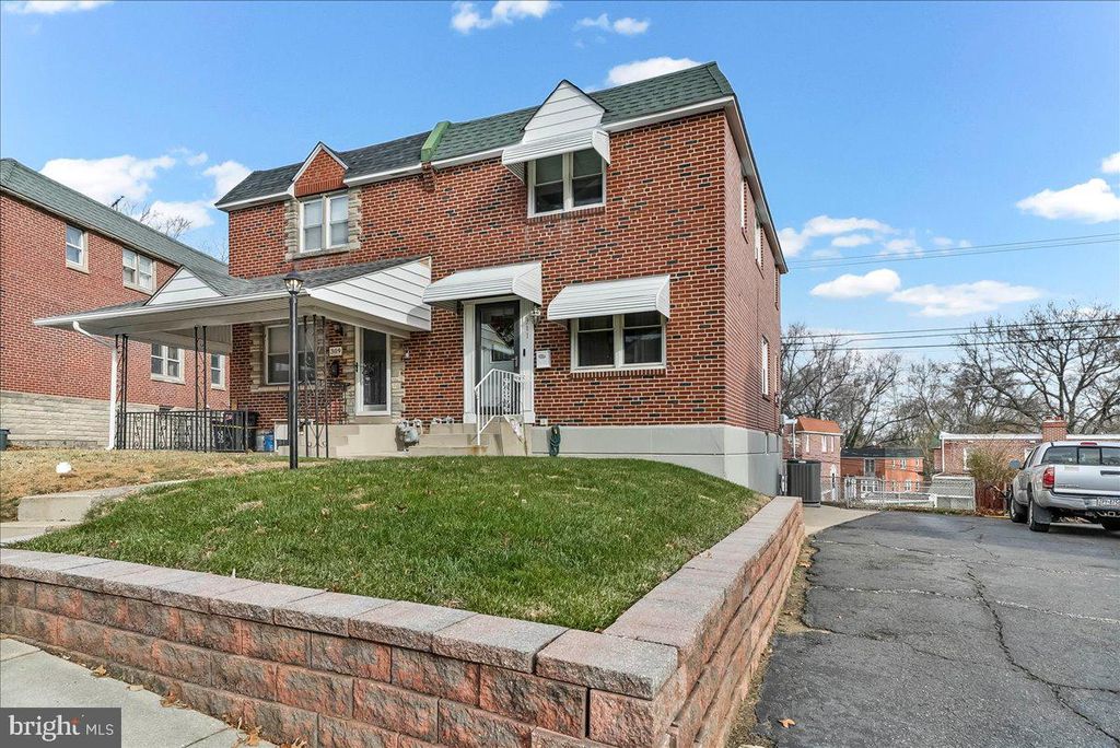 311 LAUREL RD, Sharon Hill, PA 19079