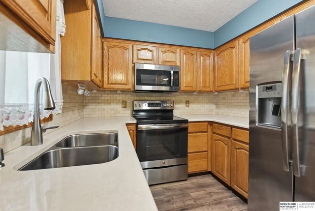 6241 S 74th Street, Ralston, NE 68127
