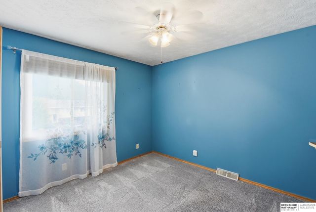 6241 S 74th Street, Ralston, NE 68127