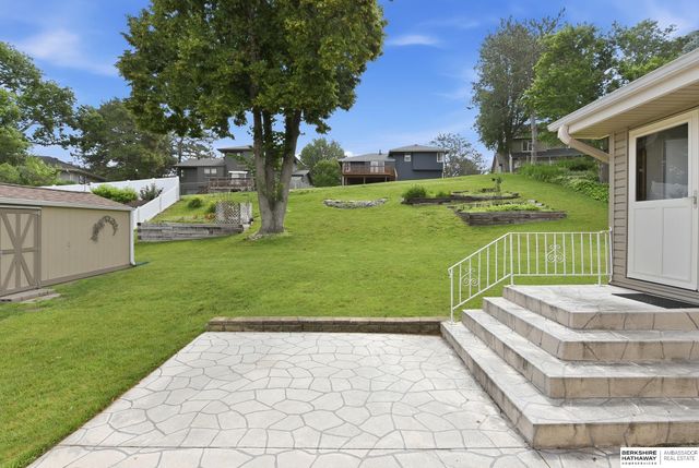 6241 S 74th Street, Ralston, NE 68127