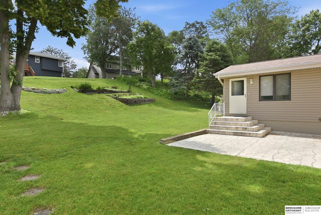 6241 S 74th Street, Ralston, NE 68127