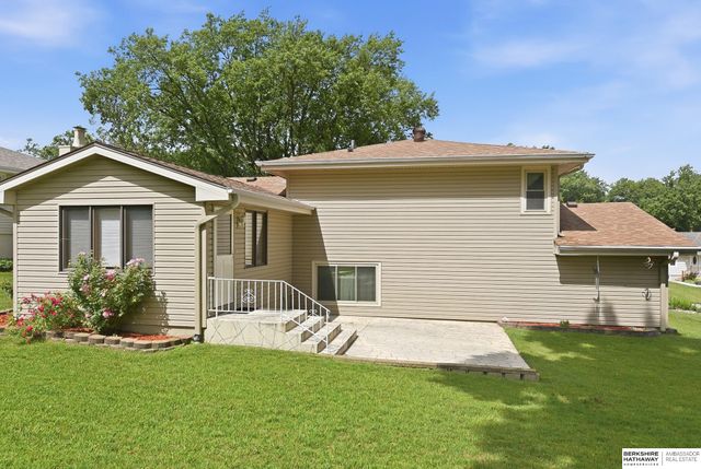 6241 S 74th Street, Ralston, NE 68127
