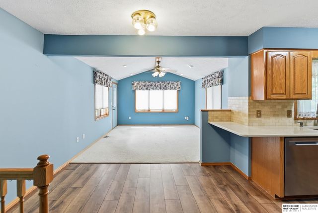 6241 S 74th Street, Ralston, NE 68127