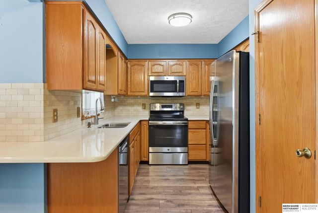 6241 S 74th Street, Ralston, NE 68127