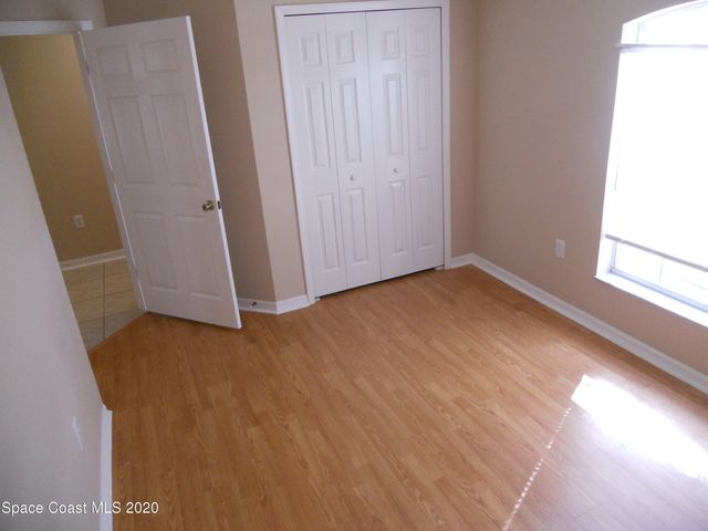 599 Evergreen Street NE, Palm Bay, FL 32907