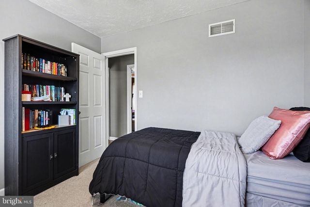 405 STEVEN DR, York, PA 17406