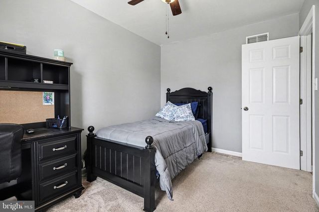 405 STEVEN DR, York, PA 17406
