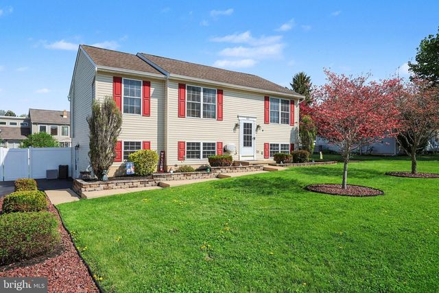 405 STEVEN DR, York, PA 17406
