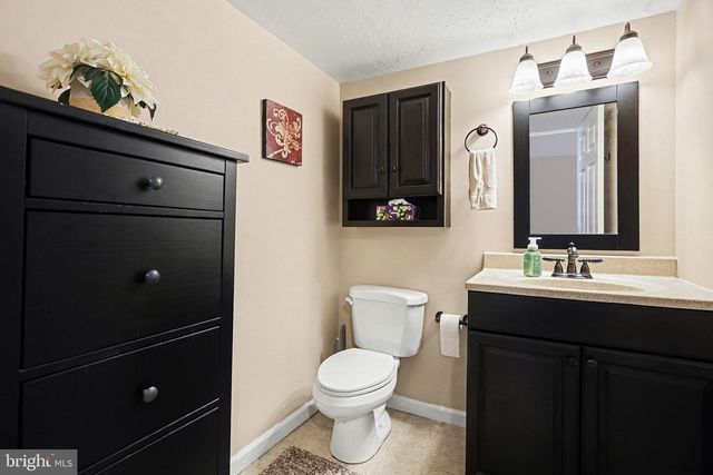 405 STEVEN DR, York, PA 17406