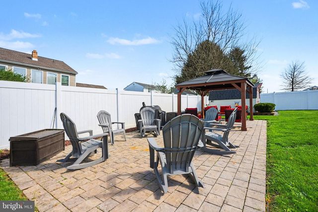 405 STEVEN DR, York, PA 17406