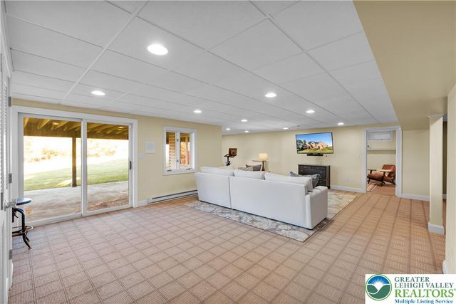 4481 Linda Lane, Upper Milford Twp, PA 18049