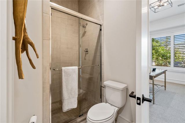 5917 W 137th Street, Overland Park, KS 66223