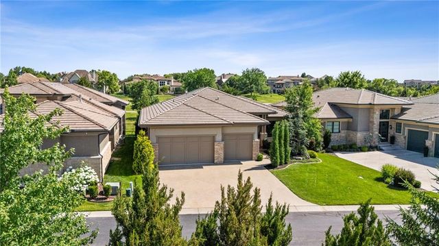 5917 W 137th Street, Overland Park, KS 66223