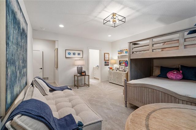 5917 W 137th Street, Overland Park, KS 66223