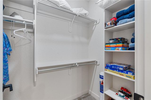 5917 W 137th Street, Overland Park, KS 66223