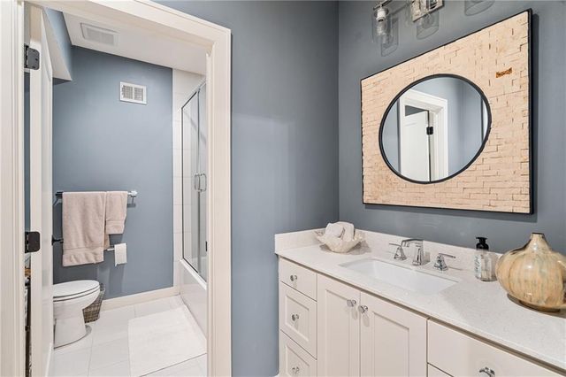 5917 W 137th Street, Overland Park, KS 66223