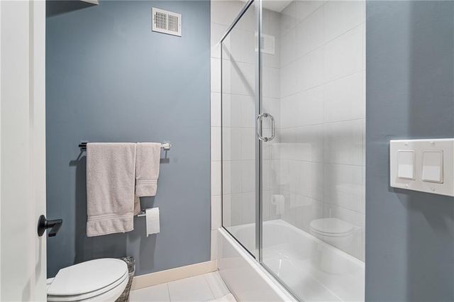5917 W 137th Street, Overland Park, KS 66223