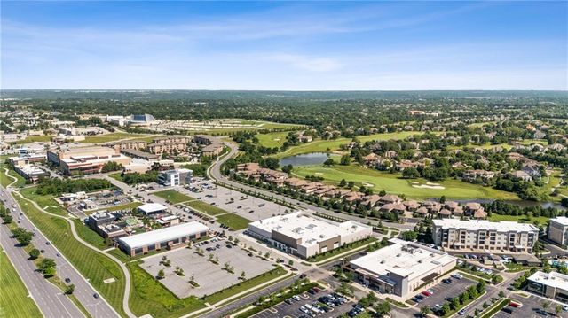 5917 W 137th Street, Overland Park, KS 66223