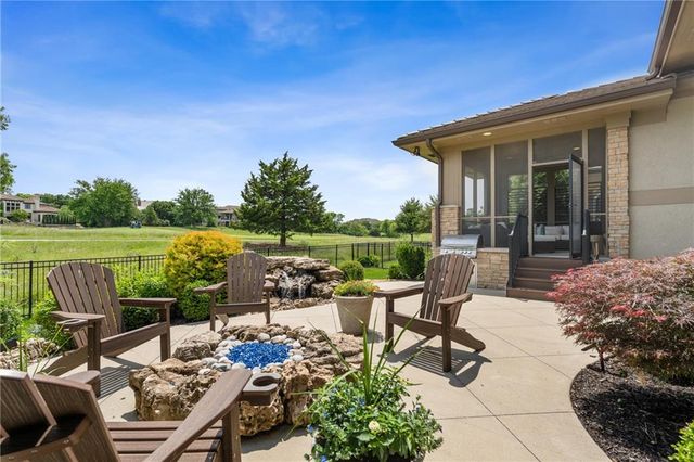 5917 W 137th Street, Overland Park, KS 66223