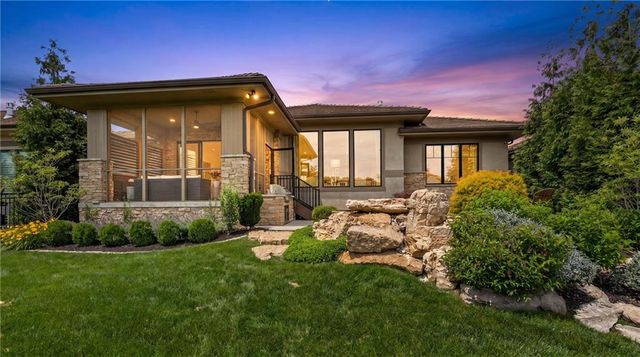 5917 W 137th Street, Overland Park, KS 66223