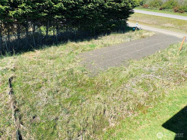 265 Marine View Drive SE, Ocean Shores, WA 98569