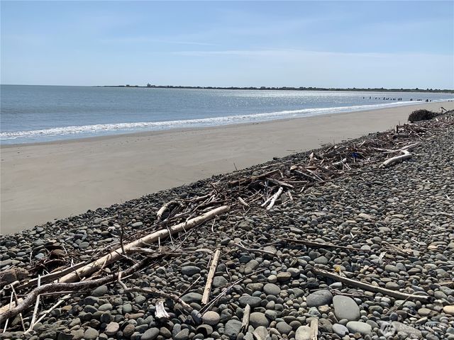 265 Marine View Drive SE, Ocean Shores, WA 98569