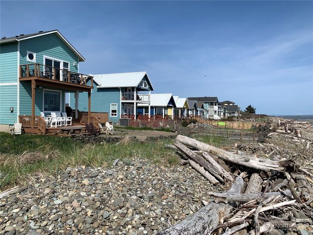 265 Marine View Drive SE, Ocean Shores, WA 98569