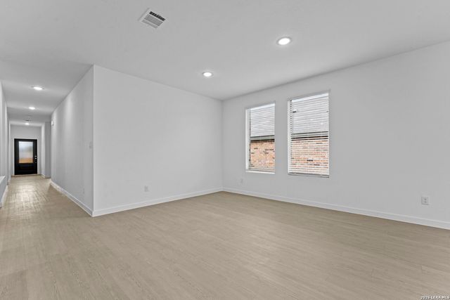 2307 Fort Davis Pass, Marion, TX 78124