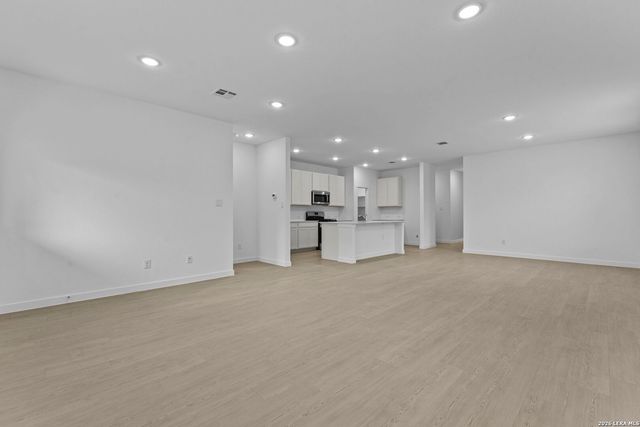 2307 Fort Davis Pass, Marion, TX 78124