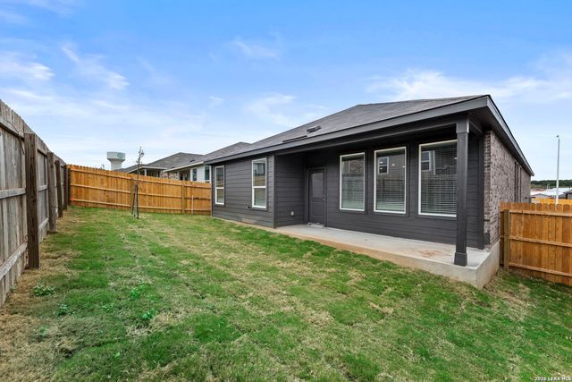 2307 Fort Davis Pass, Marion, TX 78124