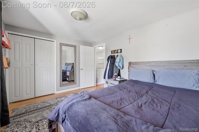 2986 Groves Drive, Sterling Heights, MI 48310