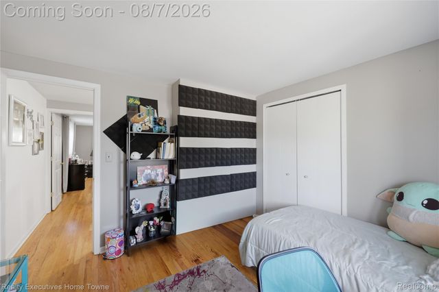 2986 Groves Drive, Sterling Heights, MI 48310