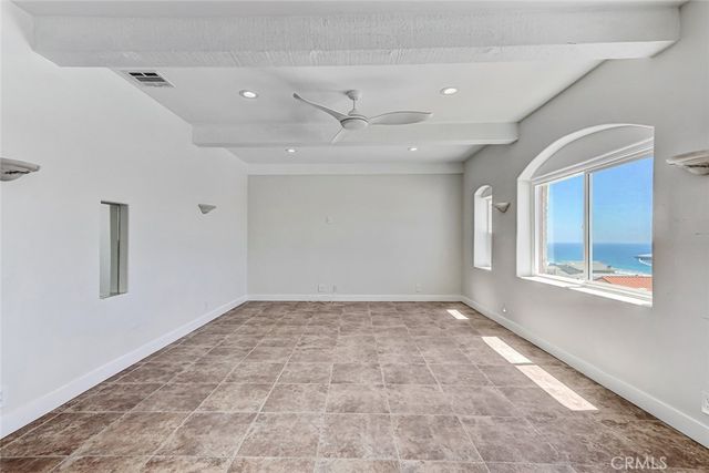 3305 Highland Avenue, Manhattan Beach, CA 90266
