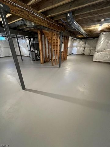 84 Norton Rd, Hillsborough Twp., NJ 08844