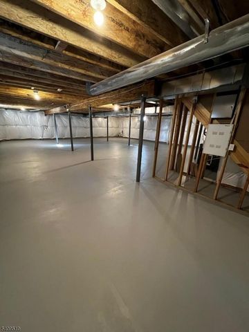 84 Norton Rd, Hillsborough Twp., NJ 08844